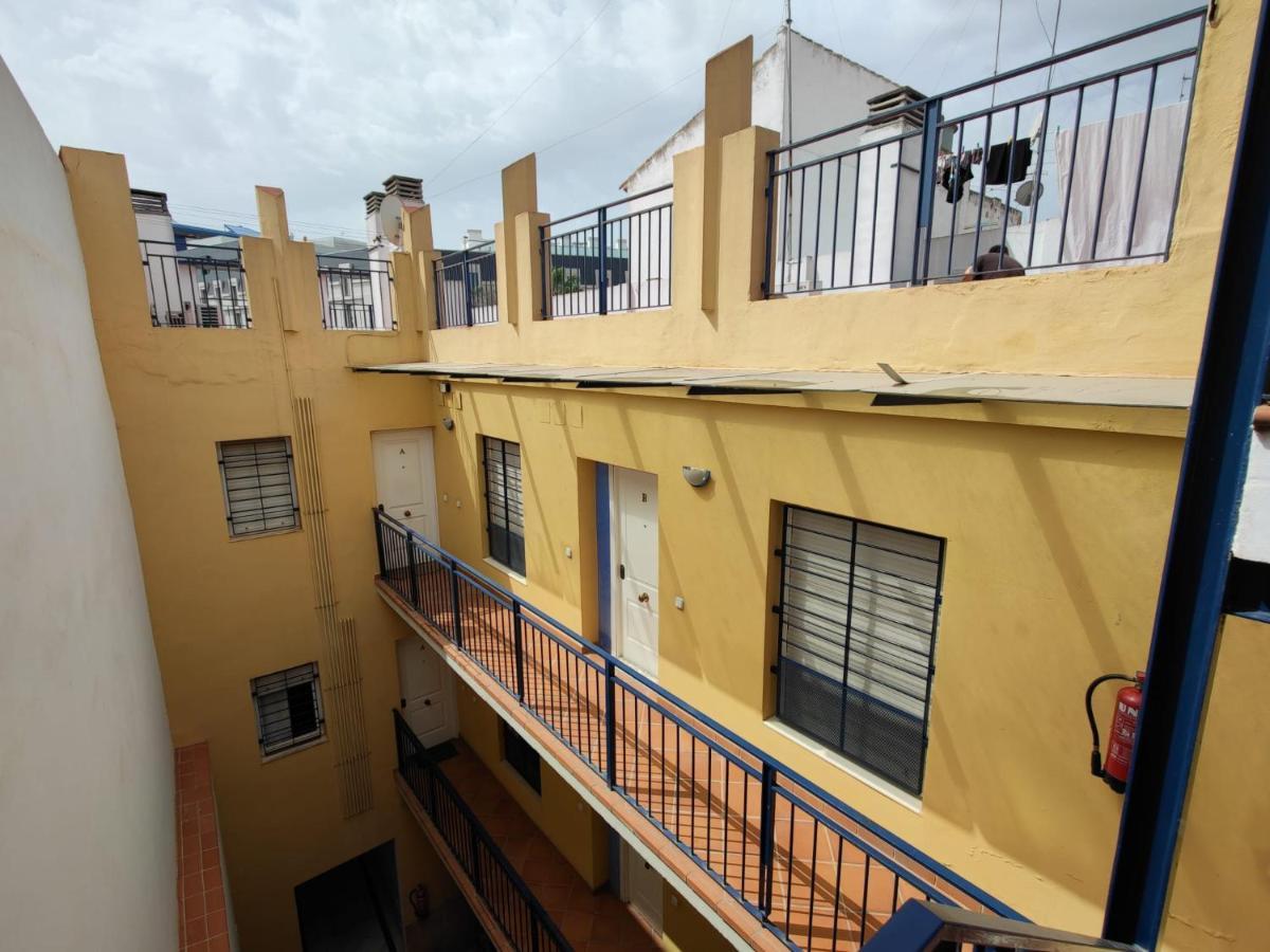 Dos En San Bernardo Apartment Sevilla